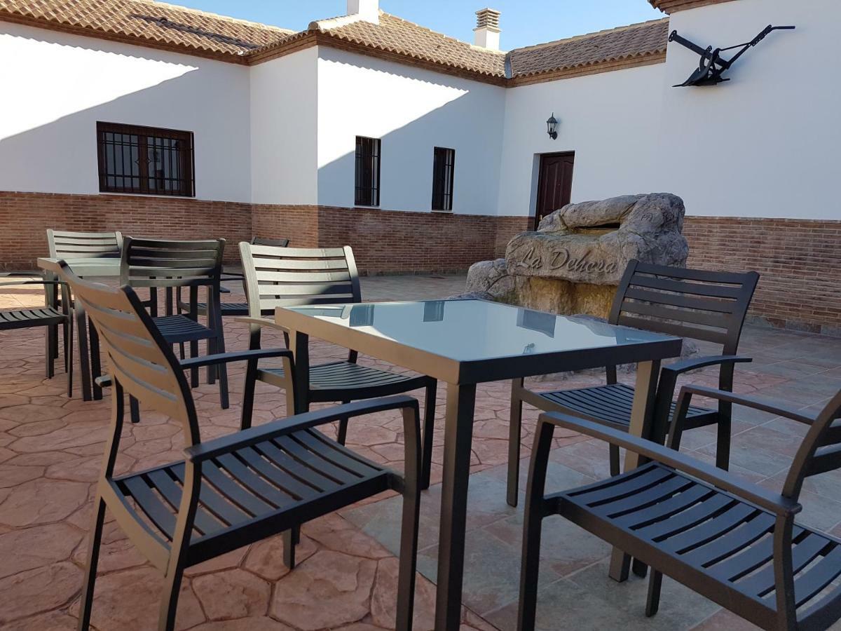 Apartamentos Rurales La Dehesa Del Acebuche Jaen Exterior photo
